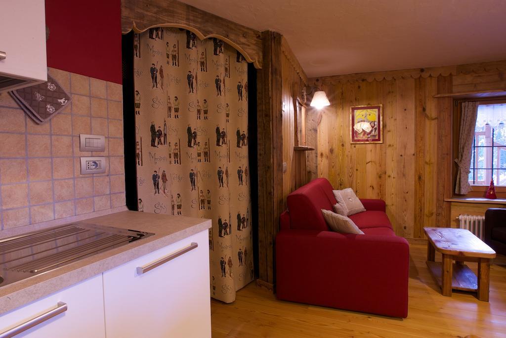 Maison Peroulaz Charvensod Rum bild